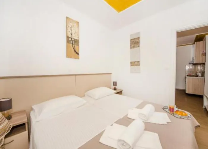Mia Pensionat 4*